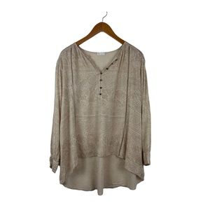 GF Collection women's Paisley Cream Top